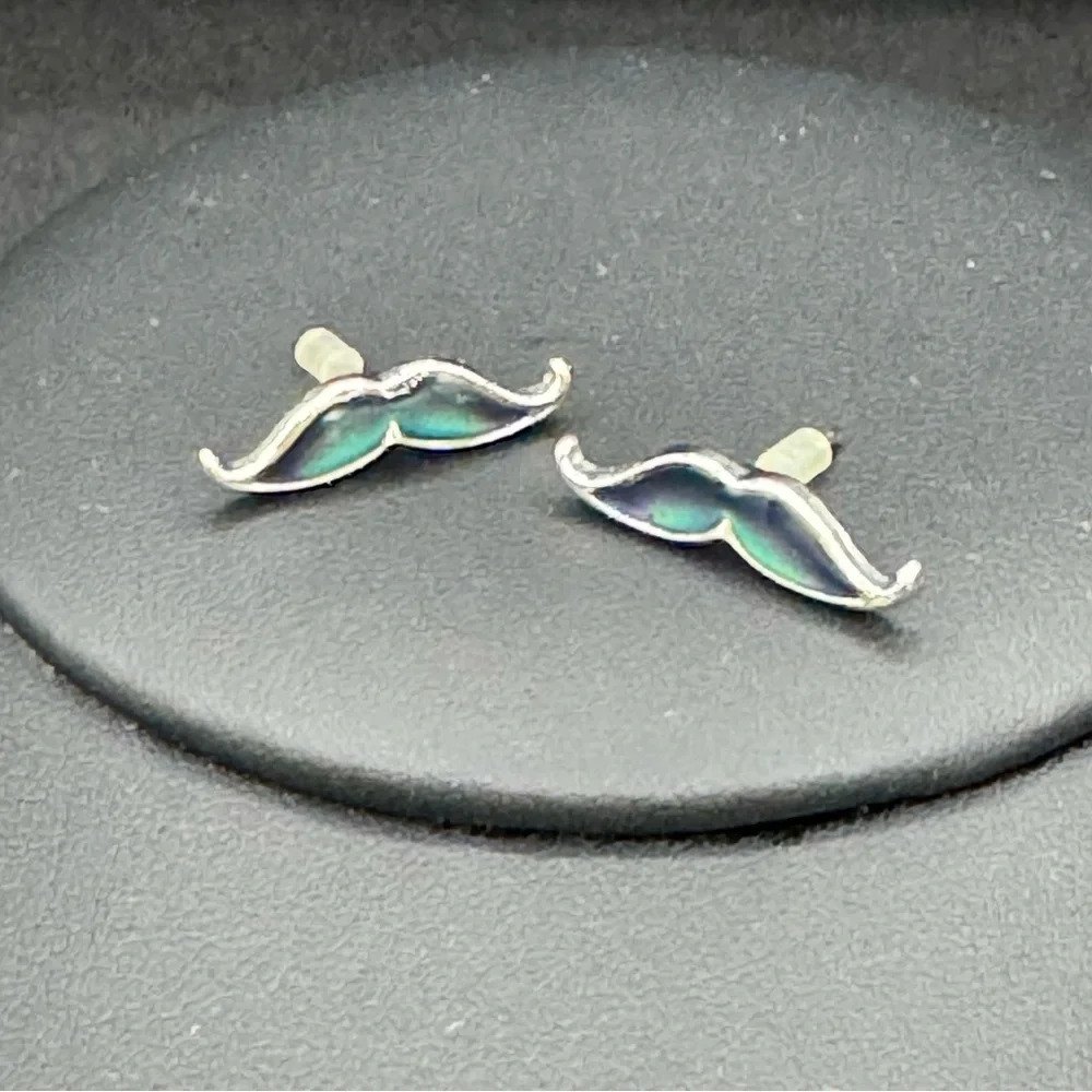 Mood Changing Mustache Pierced Earrings - Picture 4 of 10